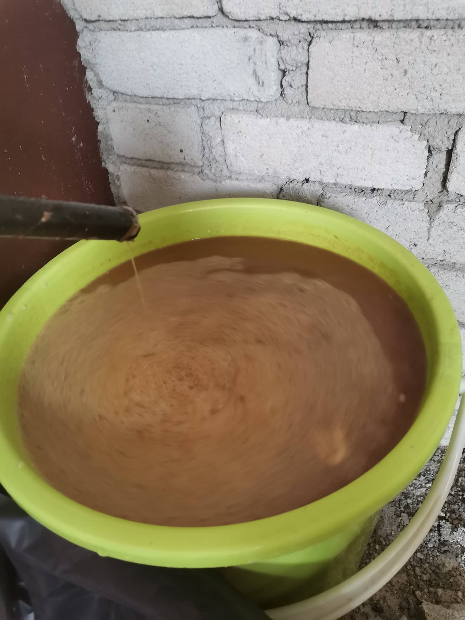 Wow! DIY Baja Organik Mudah Dan Murah Untuk Sayur, Buah Dan Bunga 6 air baja