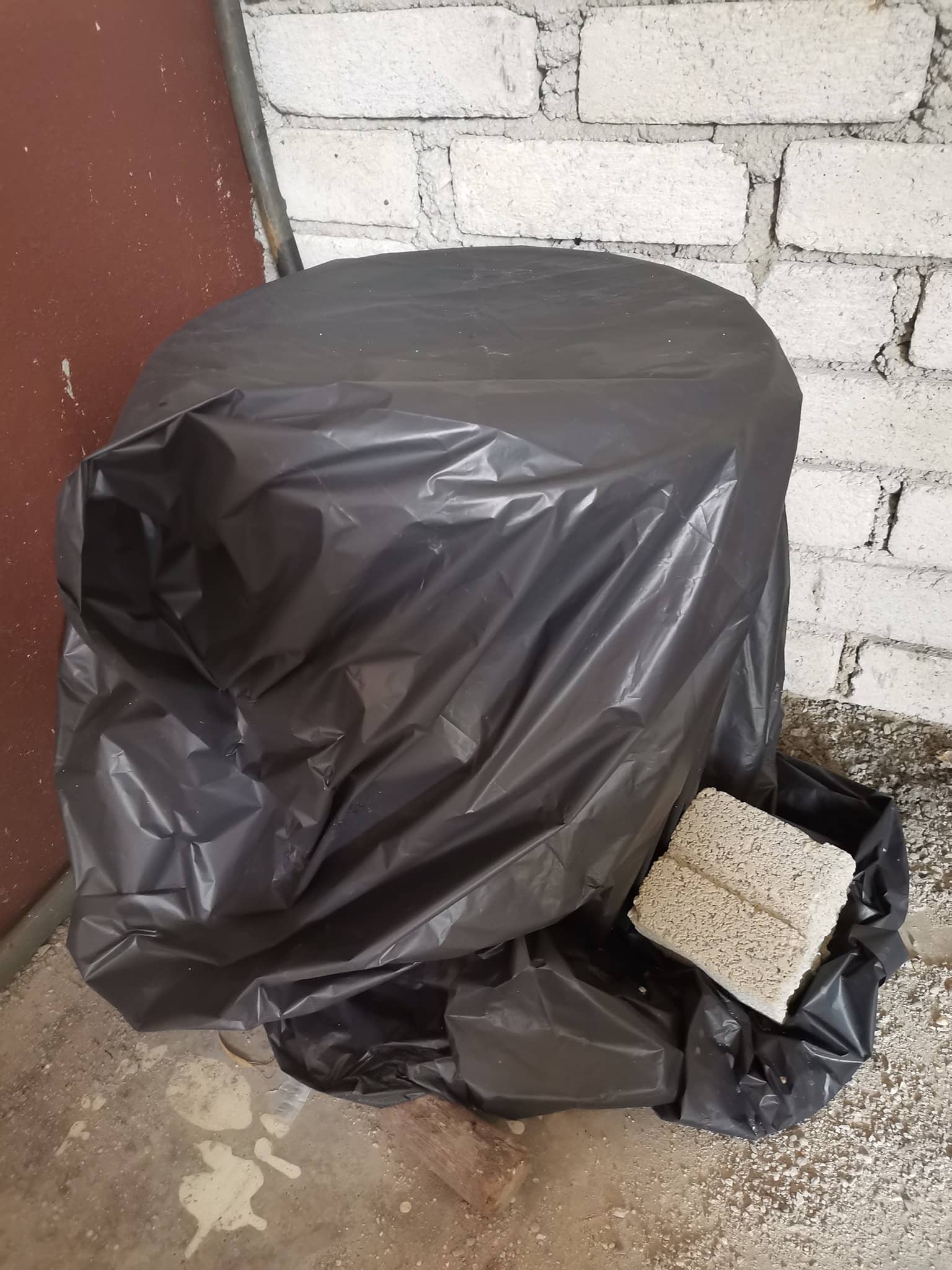 Wow! DIY Baja Organik Mudah Dan Murah Untuk Sayur, Buah Dan Bunga 5 hitam